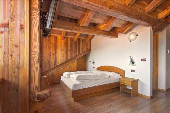 פולגרידה Hotel Dal Bracconiere מראה חיצוני תמונה